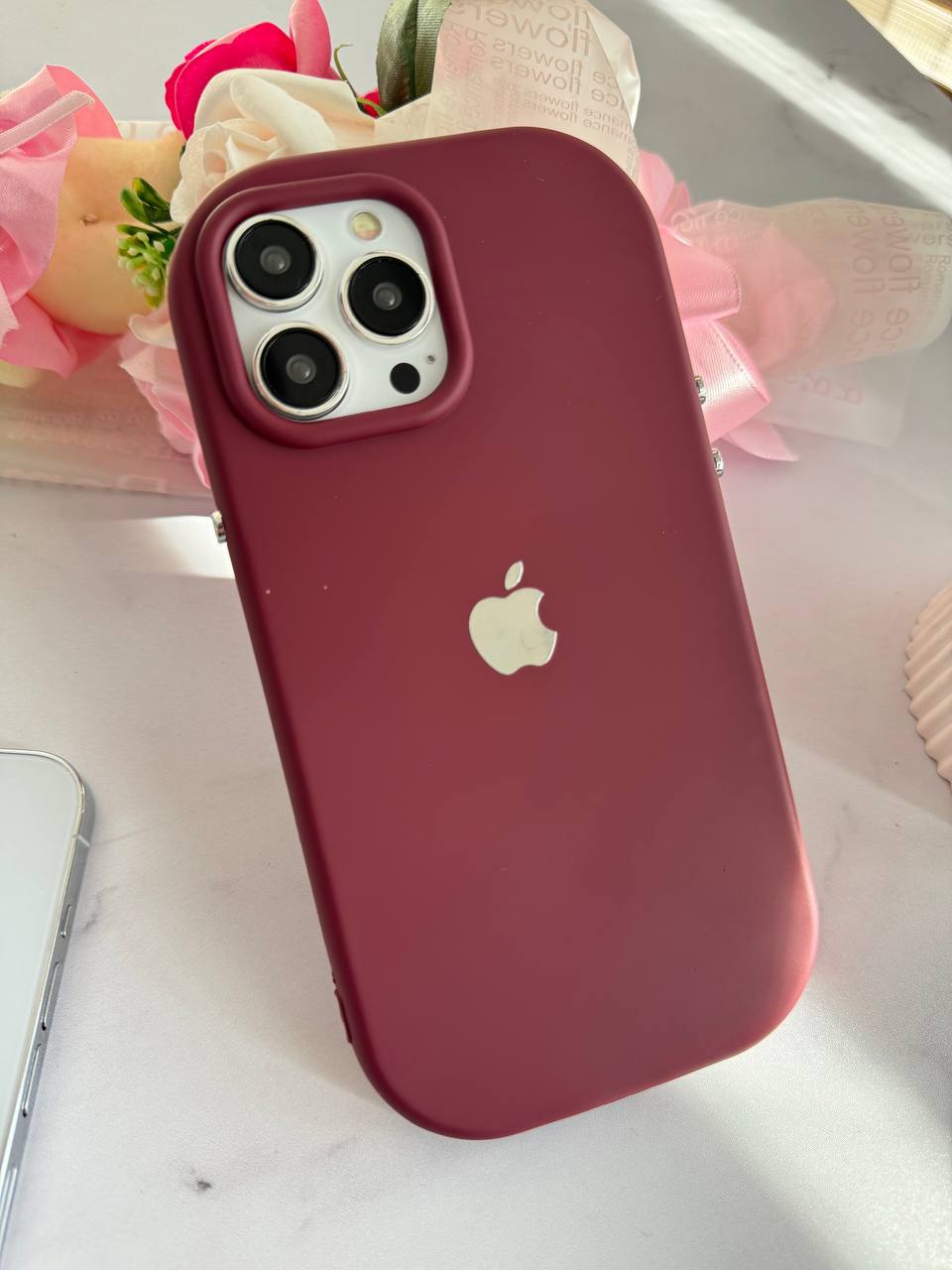 IMG_20241128_235503_385 قاب موبایل آیفون سولید زرشکی - Image 1